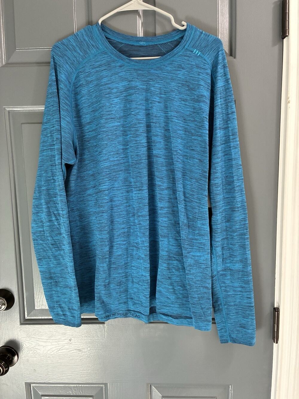 Lululemon Unisex T-Shirt Activewear Long sleeve Blue Adult XL
